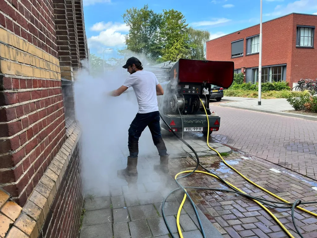 Graffiti verwijderen zonder schade aan de ondergrond