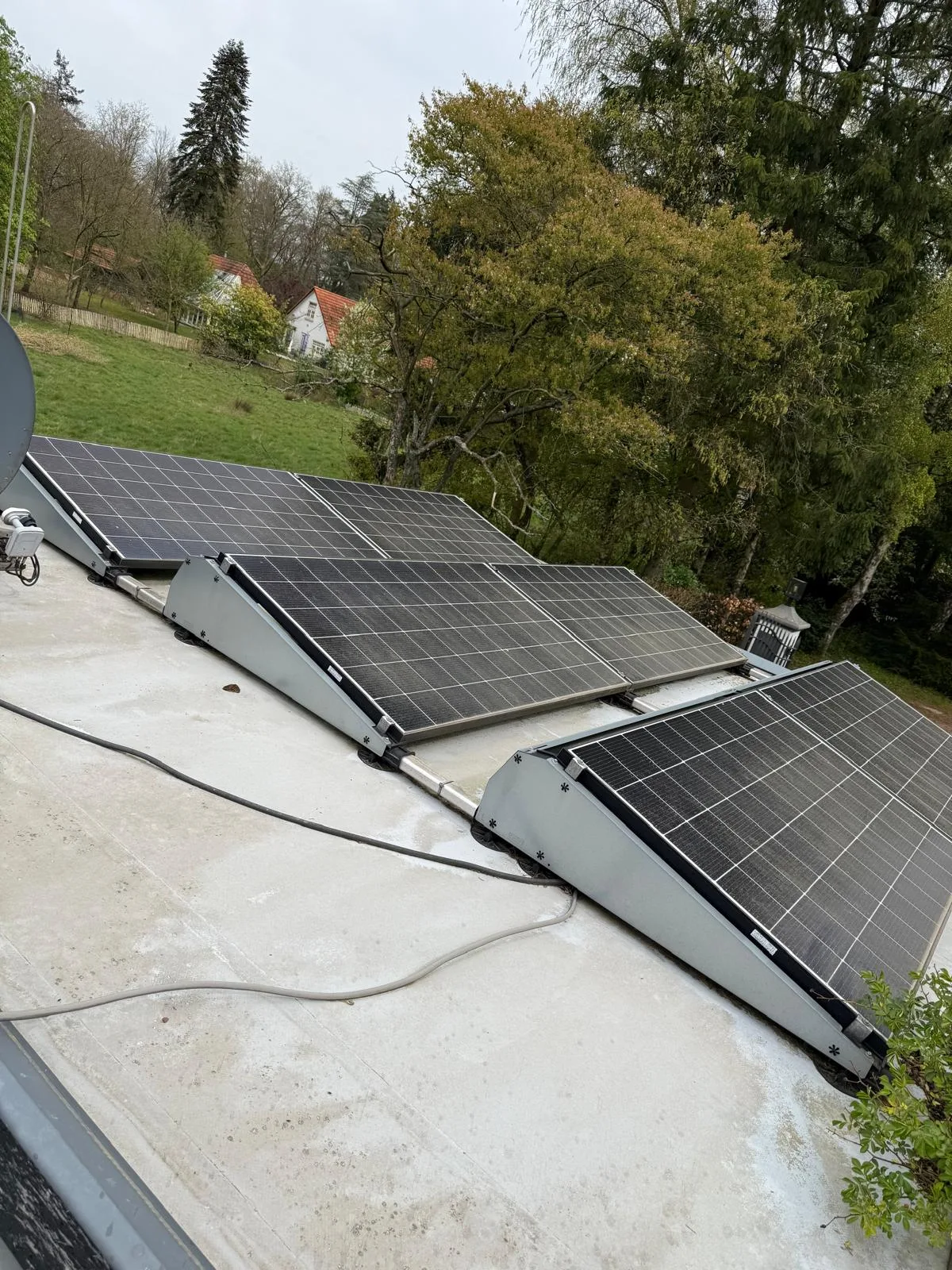 Schone zonnepanelen voor stabiele energieopbrengst